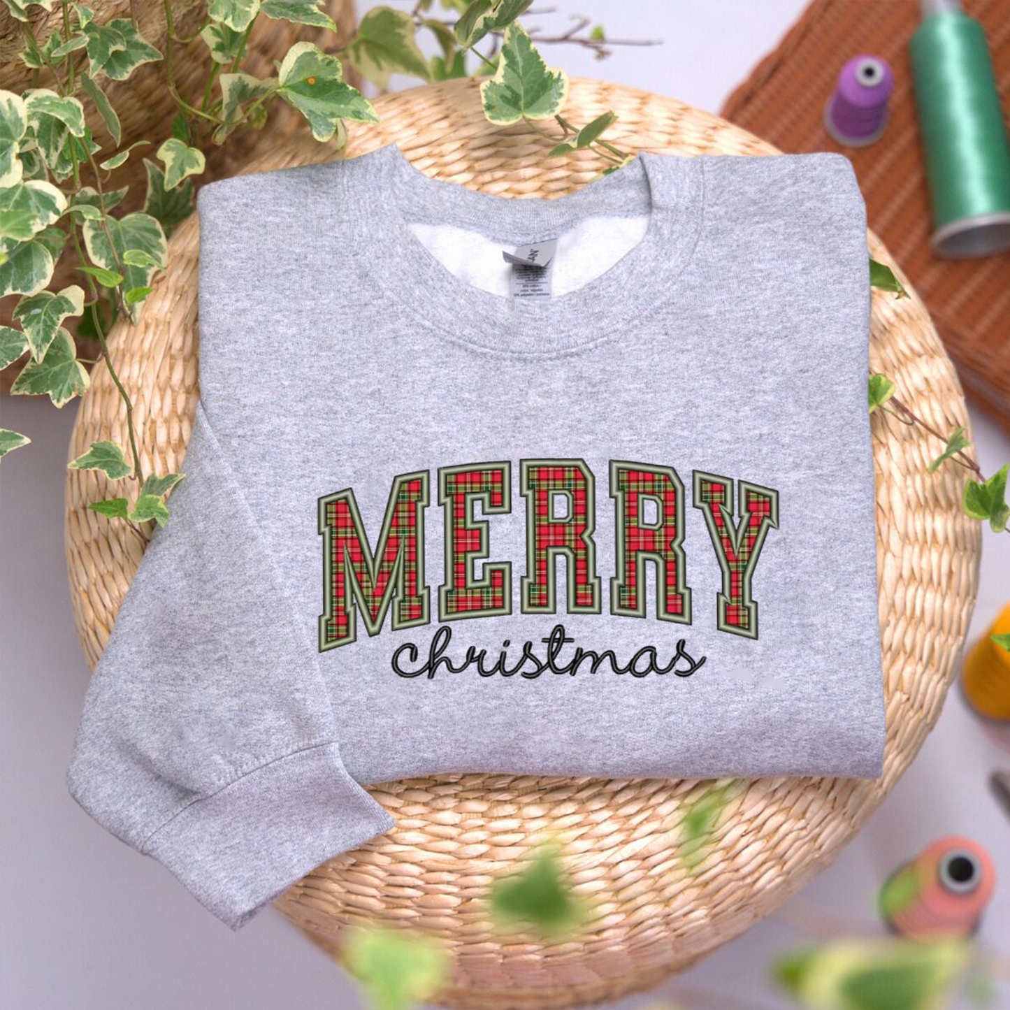 Merry Christmas Embroidered Sweatshirt, Christmas Sweatshirt, Winter Embroidered T Shirt, Sweatshirt For Christmas Gift.
